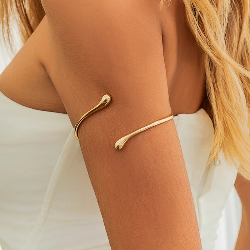 Ingemark Pulsera Abierta Vintage en Forma de Gota de Agua | Brazalete Geométrico Gótico para Mujer | Joyería Estética 2024 Regalo