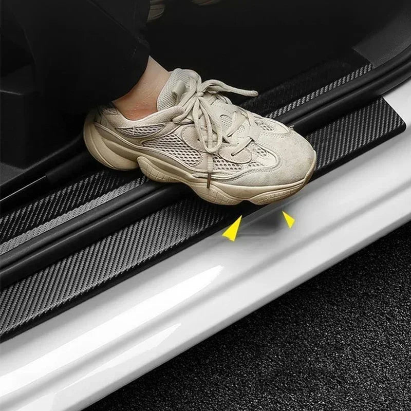 Sticker Protector de Umbral para Auto 3D Fibra de Carbono | Antirayones, Impermeable, Negro Mate