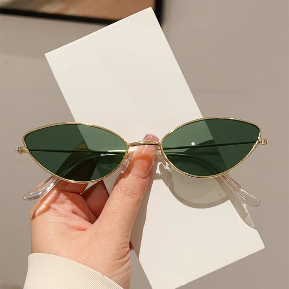 Gafas de Sol Mujer 2025 | Retro Marco Pequeño Moda Verano UV400 Viajes y Exterior