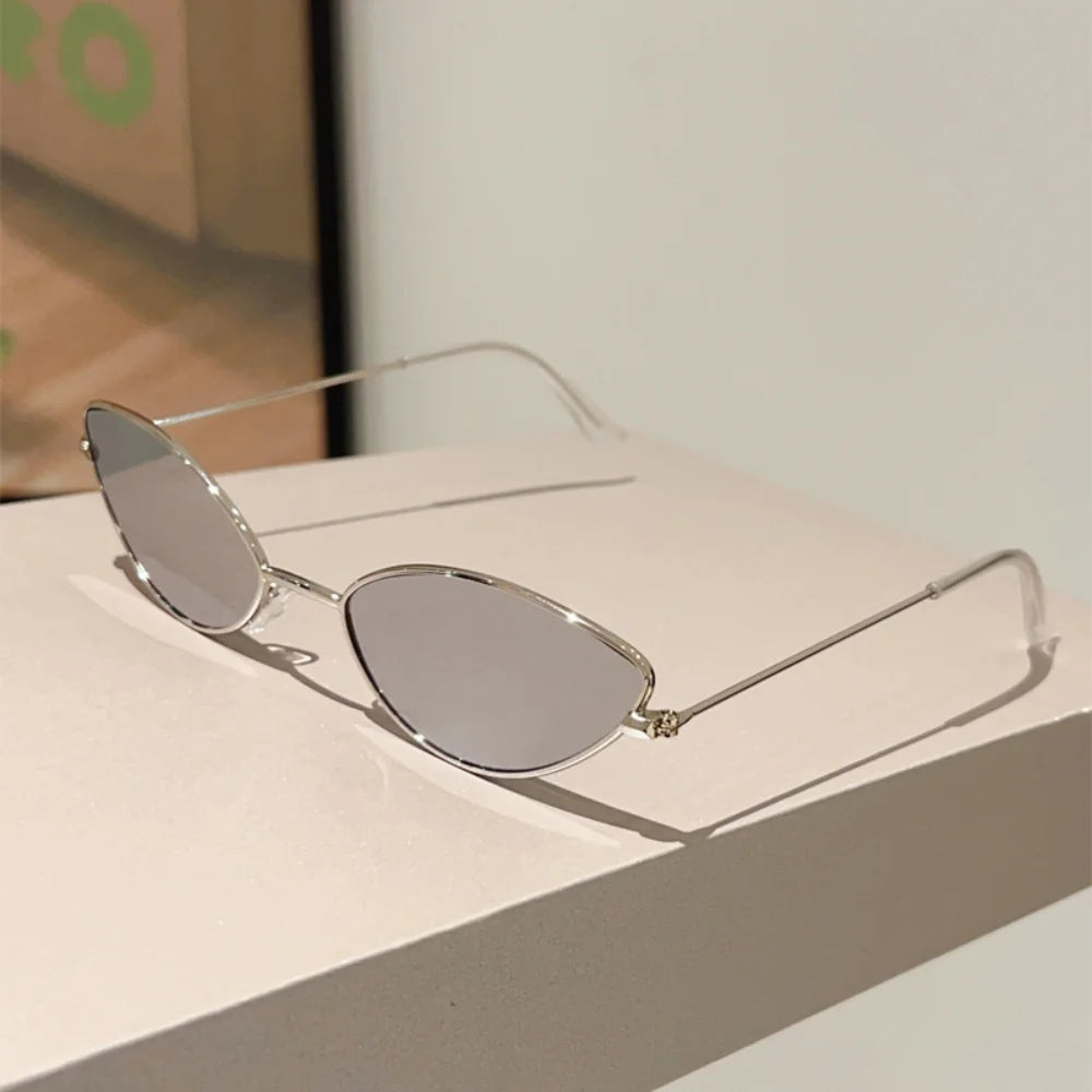 Gafas de Sol Mujer 2025 | Retro Marco Pequeño Moda Verano UV400 Viajes y Exterior