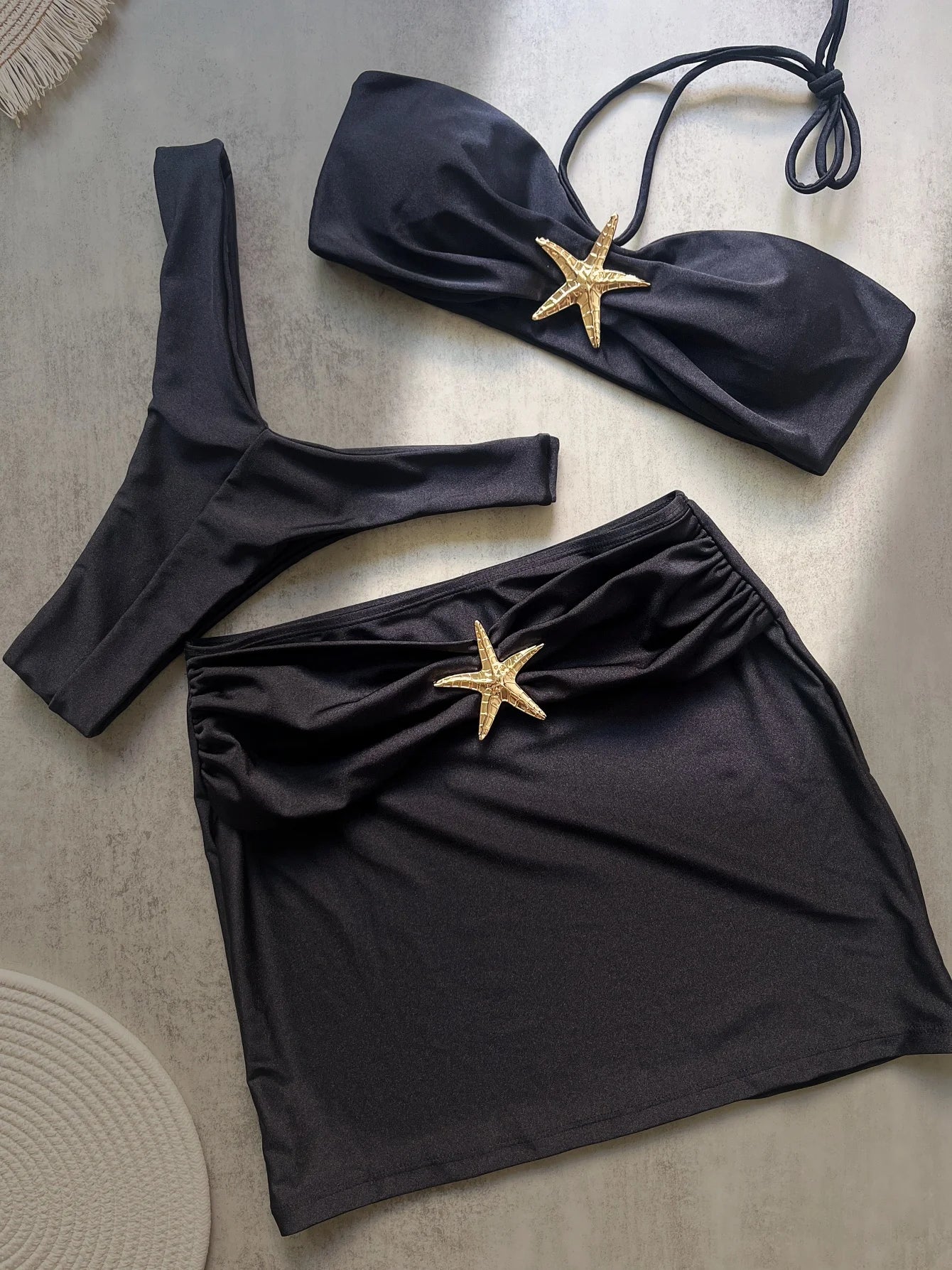 Bikini Mujer 2025 | Tres Piezas con Falda y Estrella Metálica