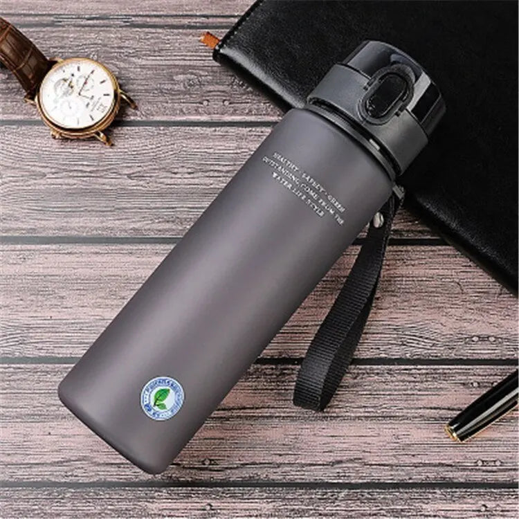 Botella Deportiva Portátil Libre de BPA | A Prueba de Fugas | 400ml / 560ml | Para Gimnasio, Viajes y Senderismo