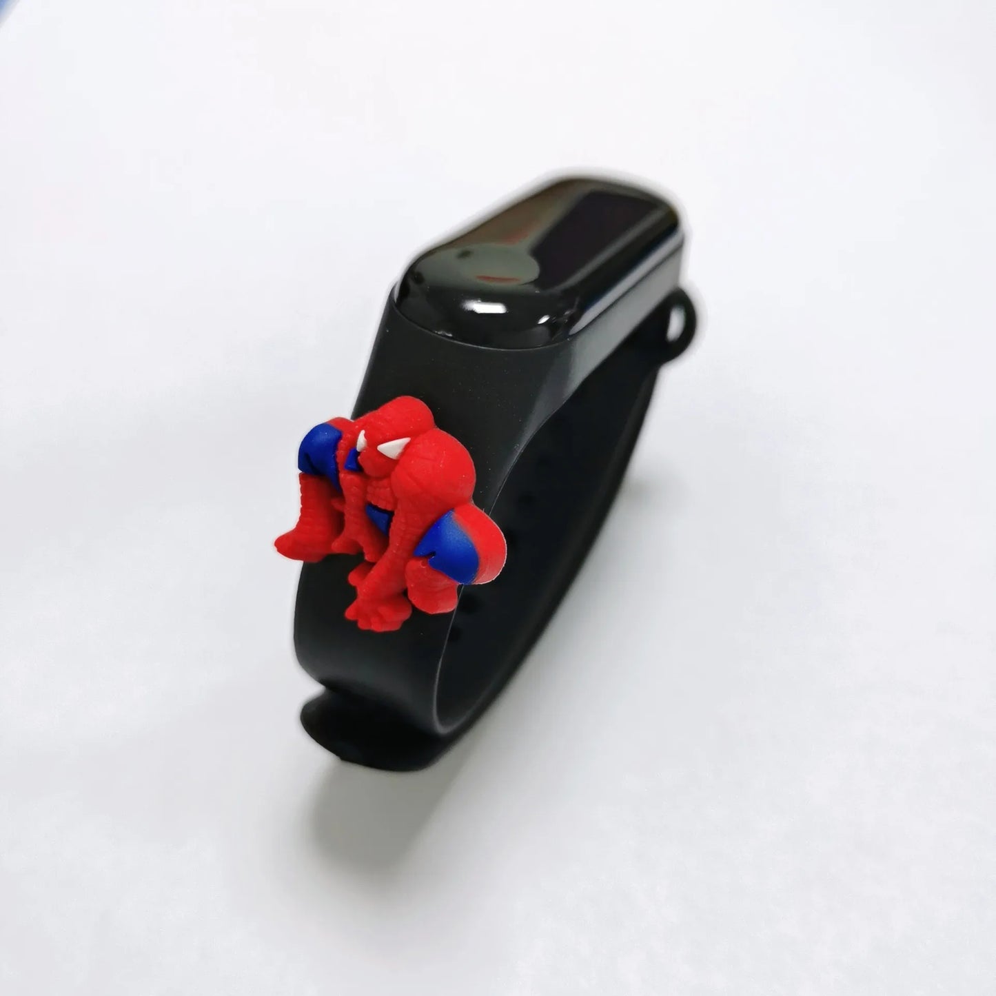 Reloj Infantil Marvel para Niños – Reloj Digital LED Impermeable con Diseño de Superhéroes