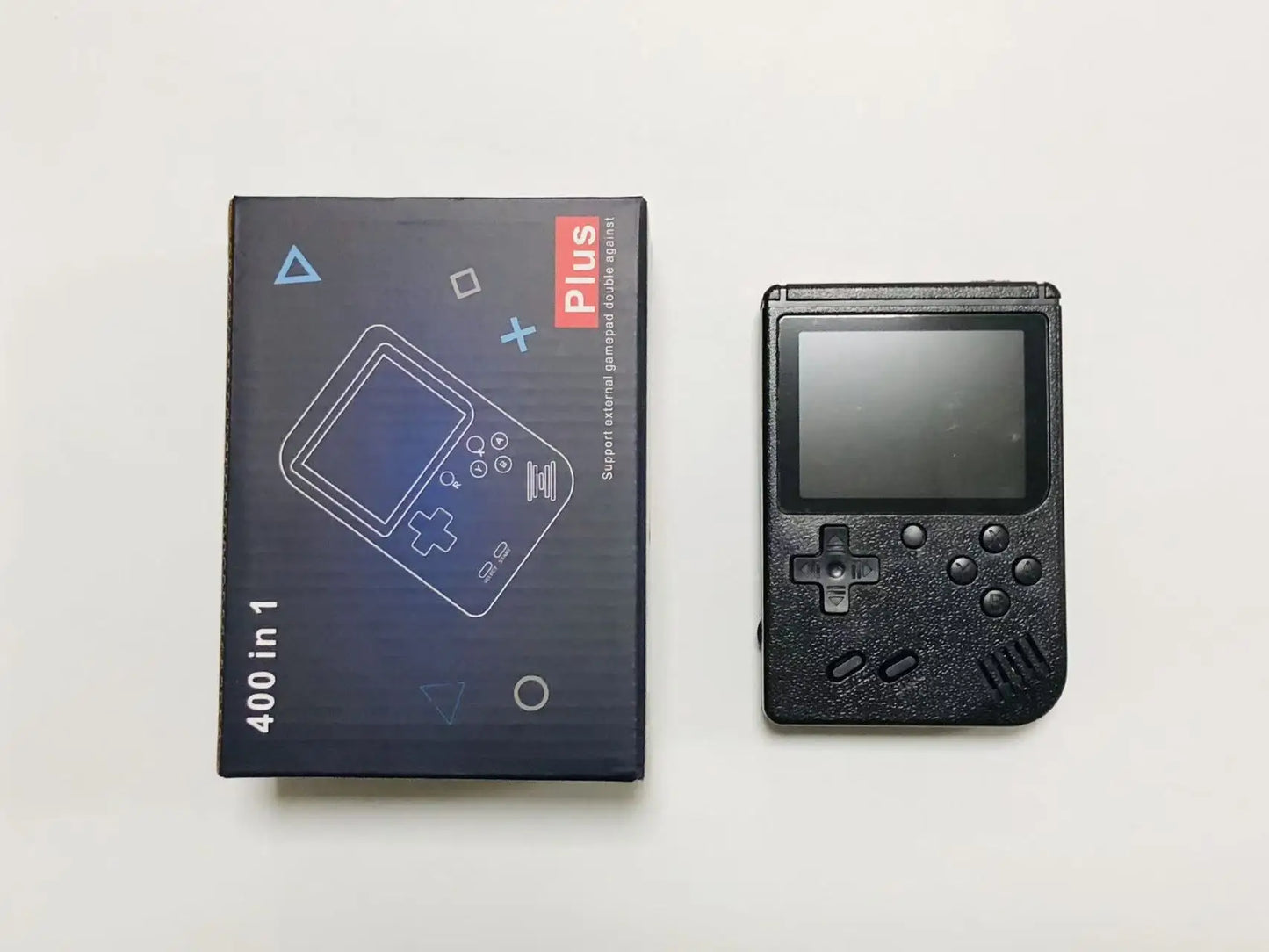 Consola Retro Portátil Infantil Roja | 400 Juegos Clásicos + Conexión TV y Batería Recargable