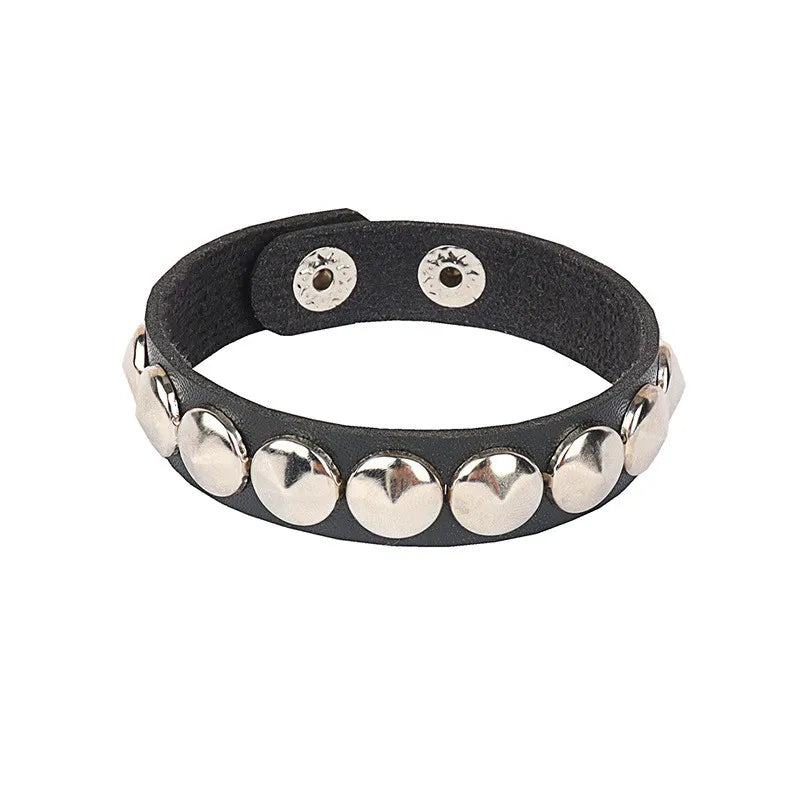 Pulsera Punk de Cuero PU con Tachuelas y Púas - Brazalete Ajustable Negro Unisex