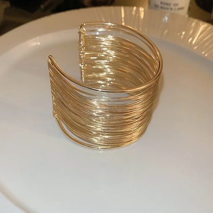 Brazalete Vintage Dorado Ancho | Pulsera Cuff de Alambre en Capas para Mujer Estilo Punk