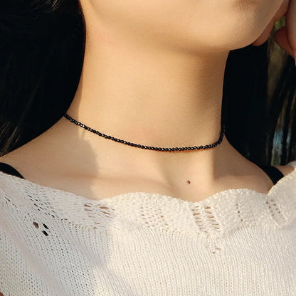 Collar Choker Corto con Cuentas Negras | Joyería Fina para Mujer | Gargantilla Elegante de Fiesta y Uso Diario