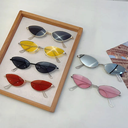 Gafas de Sol Mujer 2025 | Retro Marco Pequeño Moda Verano UV400 Viajes y Exterior