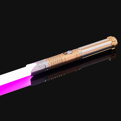 Sable de Luz RGB Metálico – Lightsaber de Juguete con Efectos Láser, Espada de Batalla y Lightstick Inspirado en Kpop