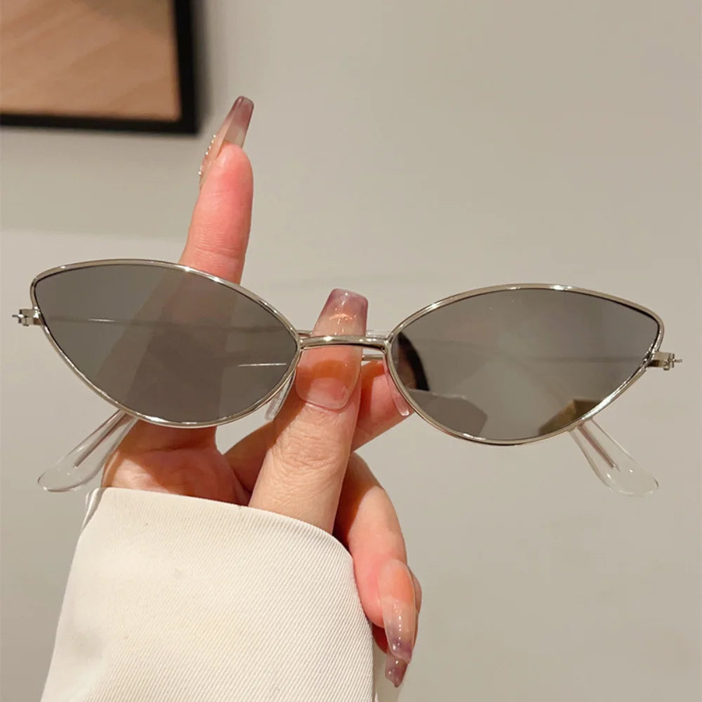 Gafas de Sol Mujer 2025 | Retro Marco Pequeño Moda Verano UV400 Viajes y Exterior