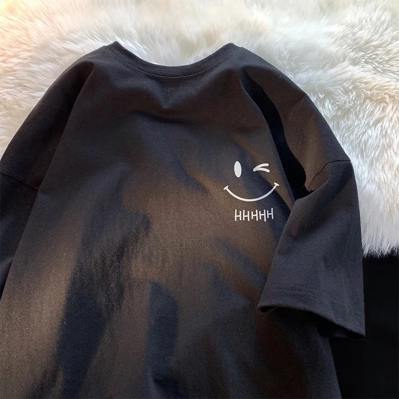 Camiseta Oversize Unisex Smiley Face | Moda Urbana Estilo Casual para Hombre y Mujer