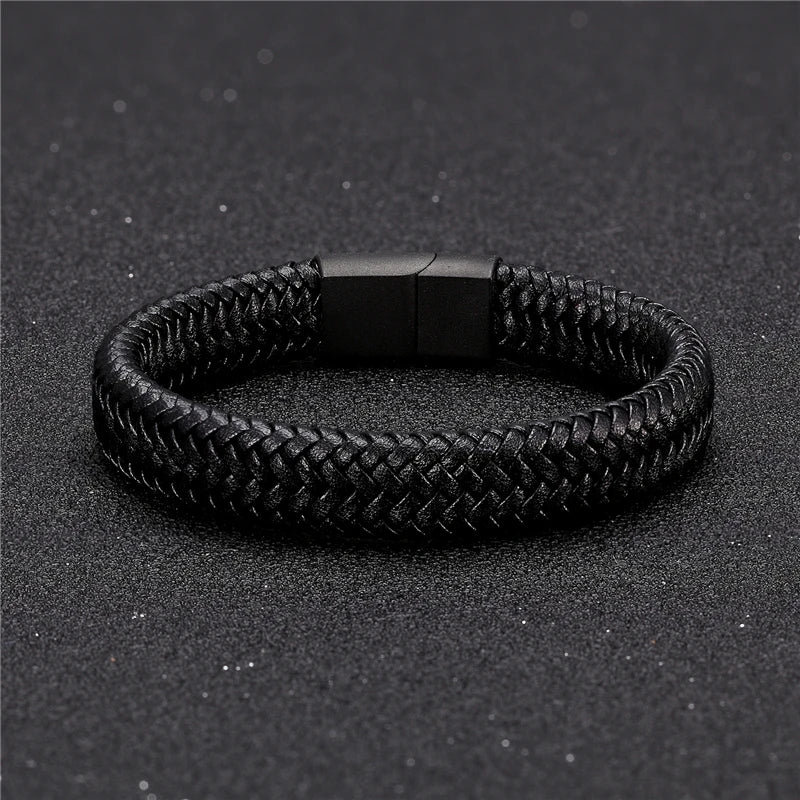 Pulsera de Cuero Genuino para Hombre – Joyería Clásica con Cierre Magnético de Acero Negro