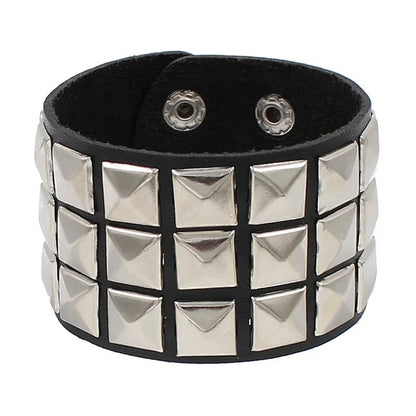 Pulsera Punk de Cuero PU con Tachuelas y Púas - Brazalete Ajustable Negro Unisex