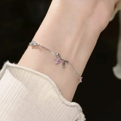Pulsera Flor de Cerezo con Cristales Rosas – Joyería Dulce y Elegante para Mujer, Estilo Egirl de Fiesta