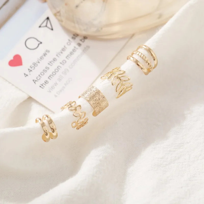 Set de 5 Ear Cuffs Minimalistas – Clips de Oreja en Aleación para Mujer, Sin Agujeros, Estilo Moderno