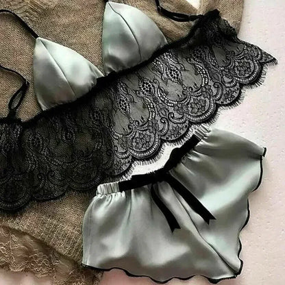Conjunto Lencería Mujer 2025 | Bralette y Panty de Seda Satinada con Encaje