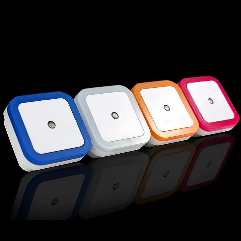 Luz Nocturna LED con Sensor Automático – Mini Enchufe EU/US, 0.5W, Iluminación para Dormitorio, Pasillo y Habitación Infantil