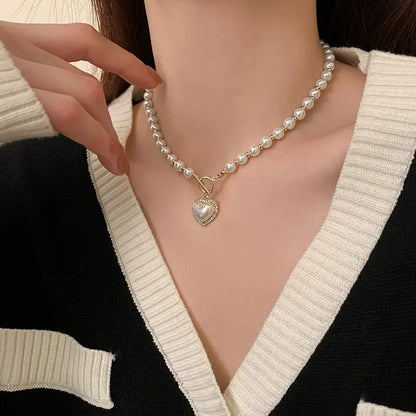 Collar Elegante de Perlas con Colgante de Corazón – Joyería Coreana de Lujo para Mujer, Regalo Sofisticado