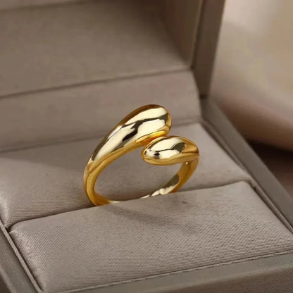 Anillo de Acero Inoxidable para Mujer | Diseño Simple y Elegante | Color Oro | Joyería de Alta Calidad para Boda o Fiesta