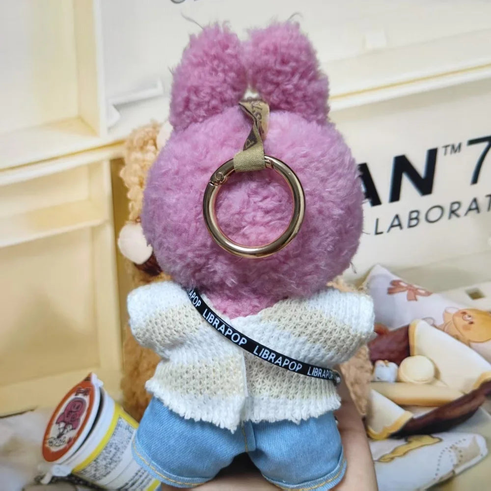 Ropa de Muñeco para Labubu V1/V2/V3 – Set de Camiseta, Pantalón y Colgante de Osito (3 Piezas)