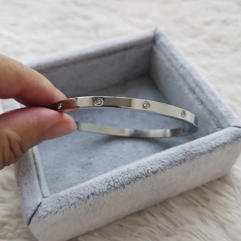 Pulsera Brazalete Unisex Dorado | Brazalete de Moda Brillante con Inscripción Love | Joyería Ligera de Lujo para Hombre y Mujer