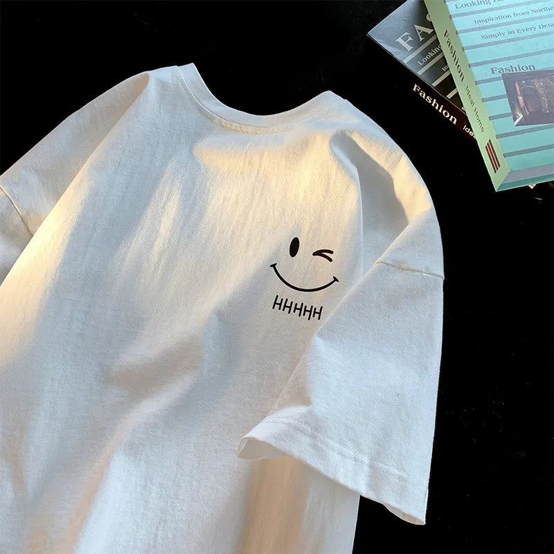 Camiseta Oversize Unisex Smiley Face | Moda Urbana Estilo Casual para Hombre y Mujer