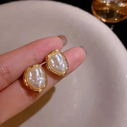 2PCS Pendientes Elegantes de Perla Imitación – Diseño Geométrico Dorado y Plateado para Mujer, Joyería Moderna y Sofisticada
