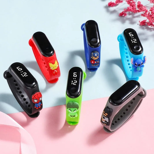 Reloj Infantil Marvel para Niños – Reloj Digital LED Impermeable con Diseño de Superhéroes