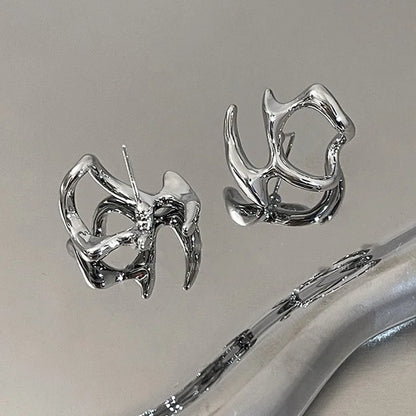 Aretes Y2K Irregulares Estilo Líquido – Pendientes Geométricos Color Plata para Mujer, Moda Punk Hip-Hop 2024
