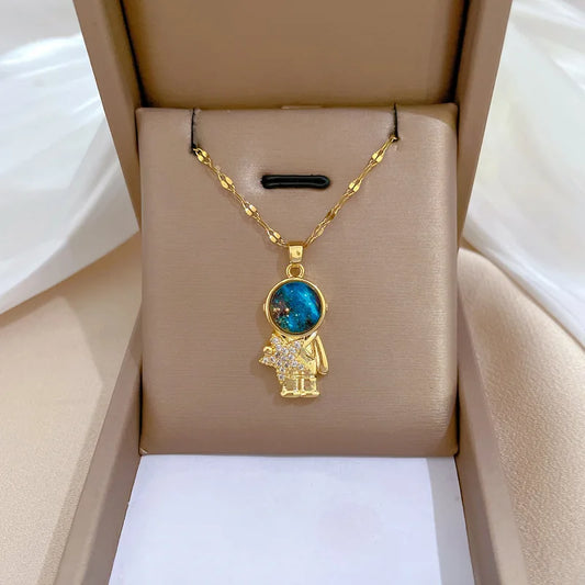 Collar de Lujo Ligero Acero Titanio Astronauta | Collar con Dije de Astronauta, Luna, Estrella y Planeta para Mujer Color Dorado
