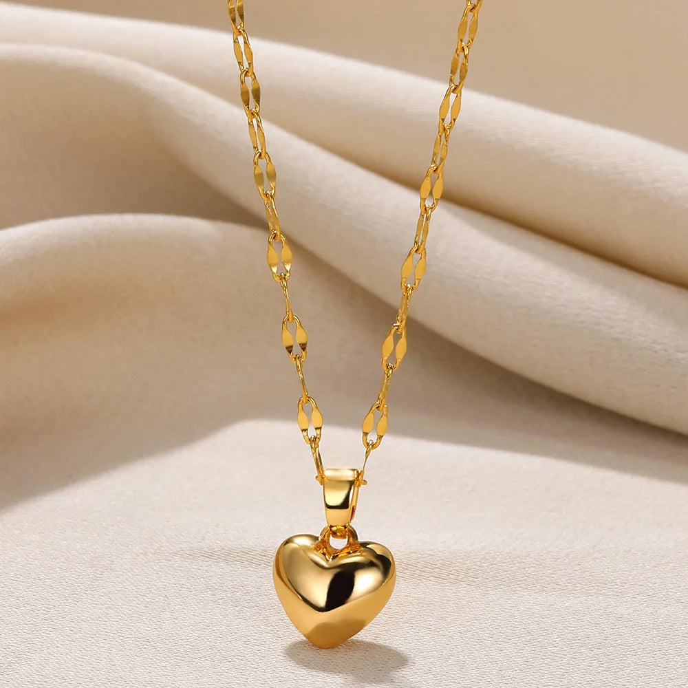 Stainless Steel Love Heart Necklace For Women 2025 New Trendy Lip Chain Simple Pendant Necklace Jewelry Gift