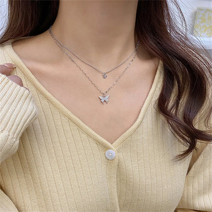 Collar Doble Capa con Mariposa Brillante – Cadena Delicada para Mujer, Joyería Elegante