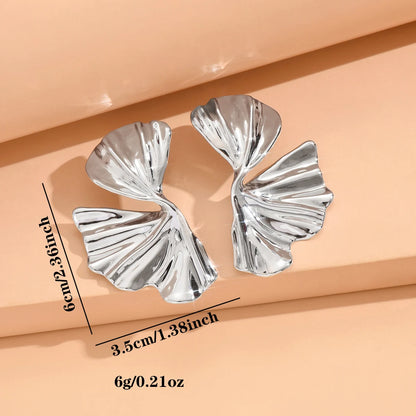 Vintage Gold Color Flower Stud Earrings for Women Fashion Geometric Petals Piercing Earring Trendy Luxury Party Jewelry