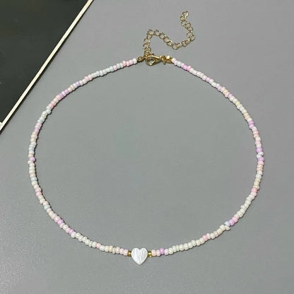 Collar Choker con Concha Natural y Dije de Corazón – Cuentas de Colores de Moda para Mujer y Niña