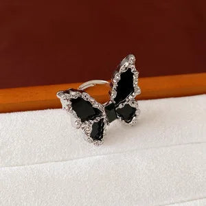 Anillo Abierto con Flor y Mariposa - Diseño Elegante con Perla Imitación y Circonias para Mujer