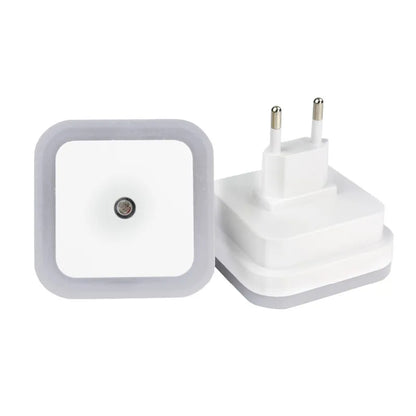 Luz Nocturna LED con Sensor Automático – Mini Enchufe EU/US, 0.5W, Iluminación para Dormitorio, Pasillo y Habitación Infantil