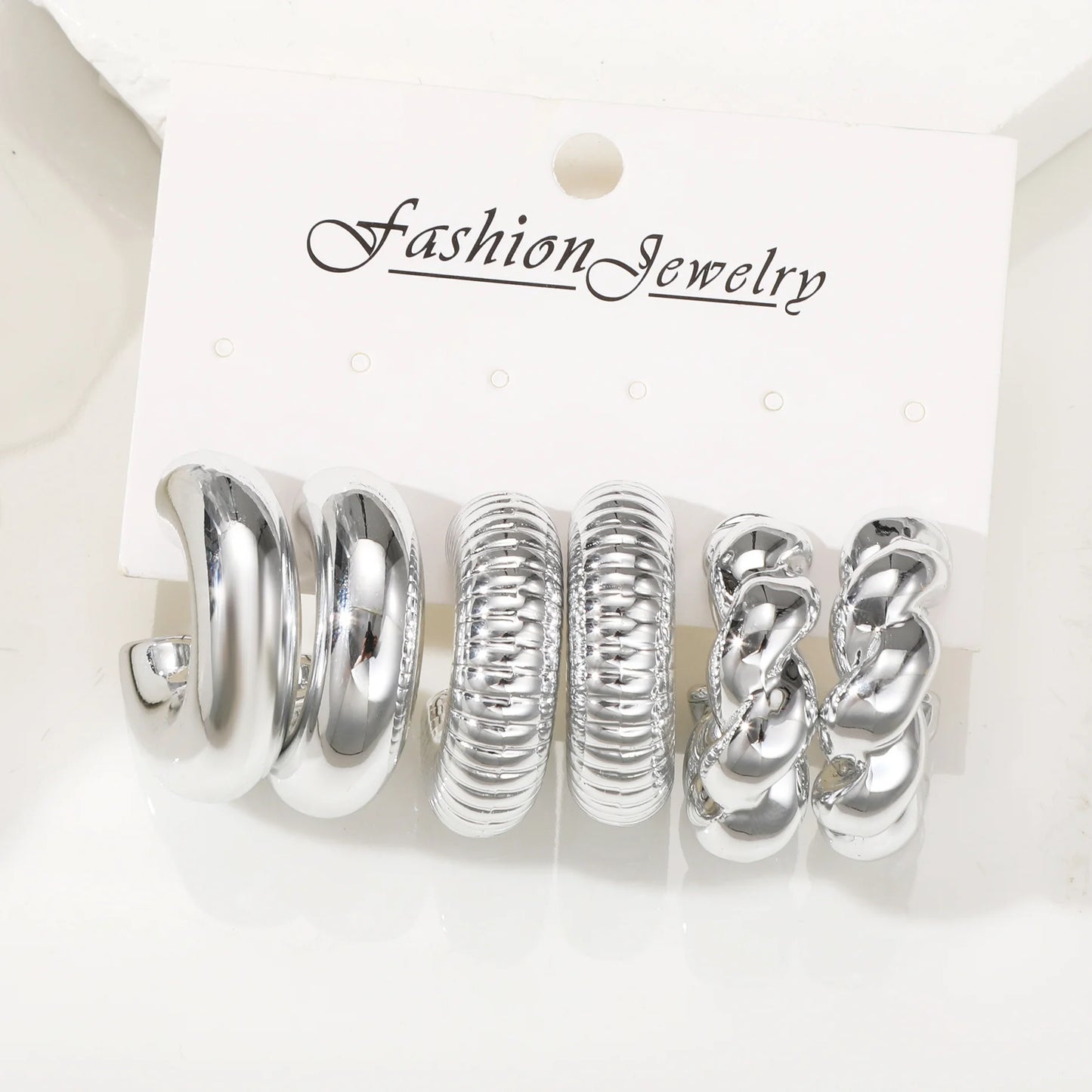 Set de 6 Aretes Aros Dorados Chunky para Mujer - Diseño Minimalista Elegante Estilo Europeo y Americano
