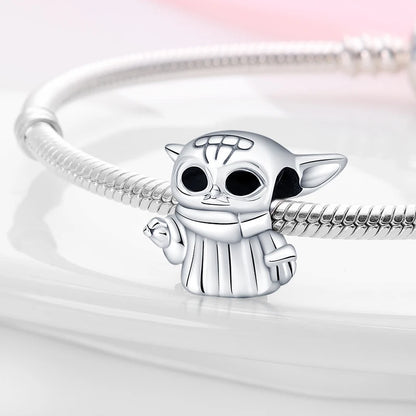 Charm Star Wars Mandalorian en Plata 925 – Abalorio Yoda y Casco Mandalorian para Pulsera Original Mujer