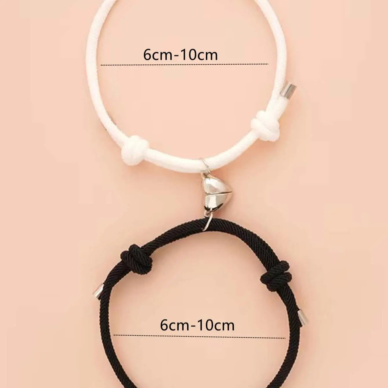Set de 2 pulseras magnéticas de cuerda blanca y negra – Parejas, amigos o hermanos, accesorio elegante y de moda