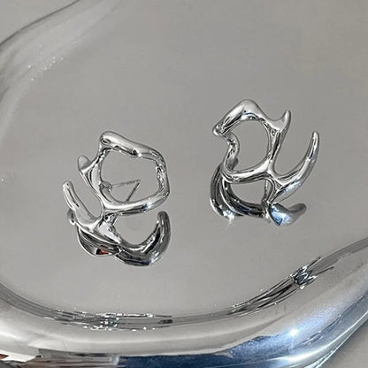 Aretes Y2K Irregulares Estilo Líquido – Pendientes Geométricos Color Plata para Mujer, Moda Punk Hip-Hop 2024