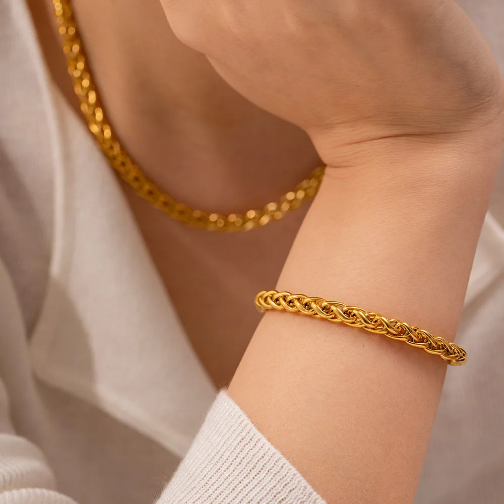 Conjunto de Joyería Geométrico – Collar y Pulsera en Acero Inoxidable Dorado 18K para Mujer
