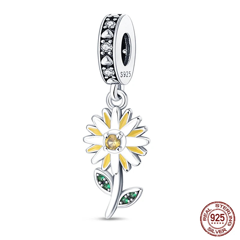 Charm de Plata S925 Mariquita de Siete Puntos y Trébol de la Suerte – Abalorio Colorido y Brillante para Pulseras Originales
