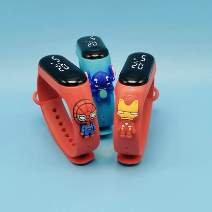 Reloj Infantil Marvel para Niños – Reloj Digital LED Impermeable con Diseño de Superhéroes