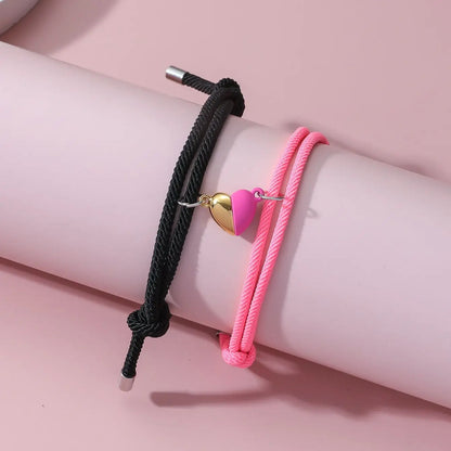 Set de 2 pulseras magnéticas de cuerda blanca y negra – Parejas, amigos o hermanos, accesorio elegante y de moda
