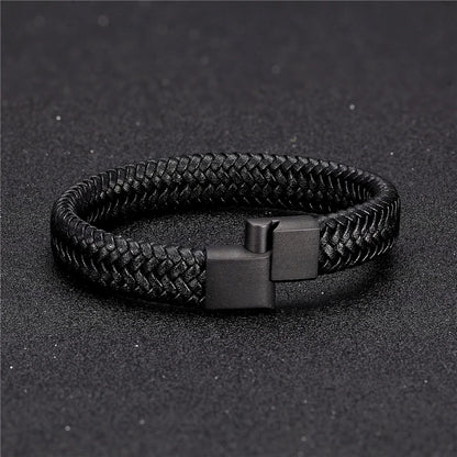 Pulsera de Cuero Genuino para Hombre – Joyería Clásica con Cierre Magnético de Acero Negro