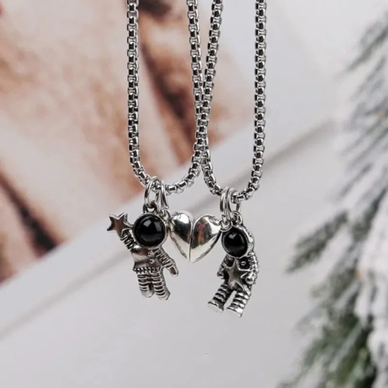 Collar Doble Capa con Mariposa Brillante – Joyería Elegante para Mujer, Ideal para Fiestas y Regalos