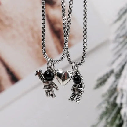 Collar Doble Capa con Mariposa Brillante – Joyería Elegante para Mujer, Ideal para Fiestas y Regalos