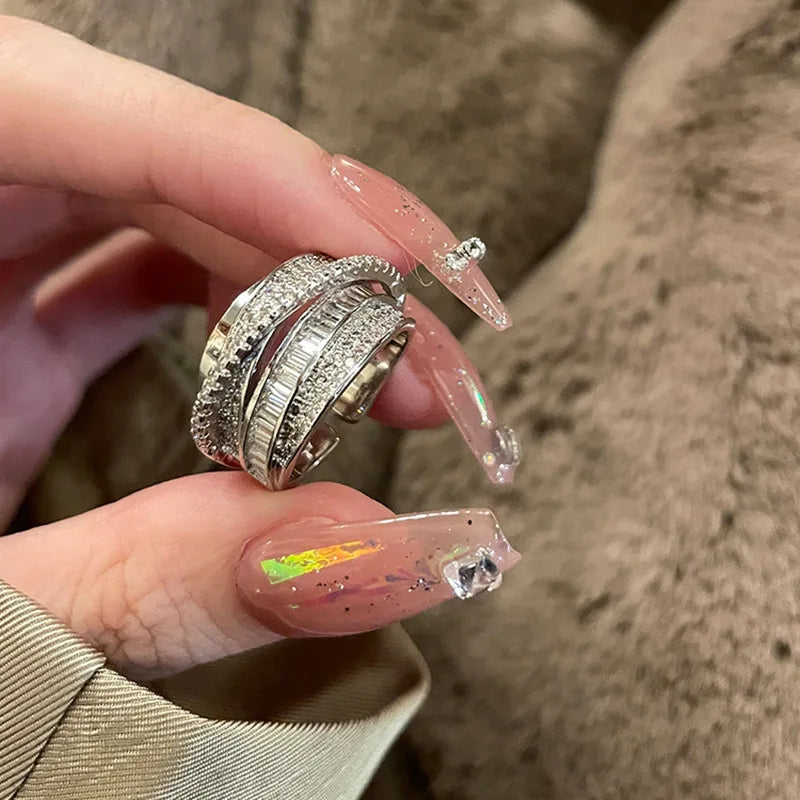 Anillo Estrella Multicapa con Circonia – Joyería de Cobre Chapada en Oro 18K para Mujer, Regalo Elegante