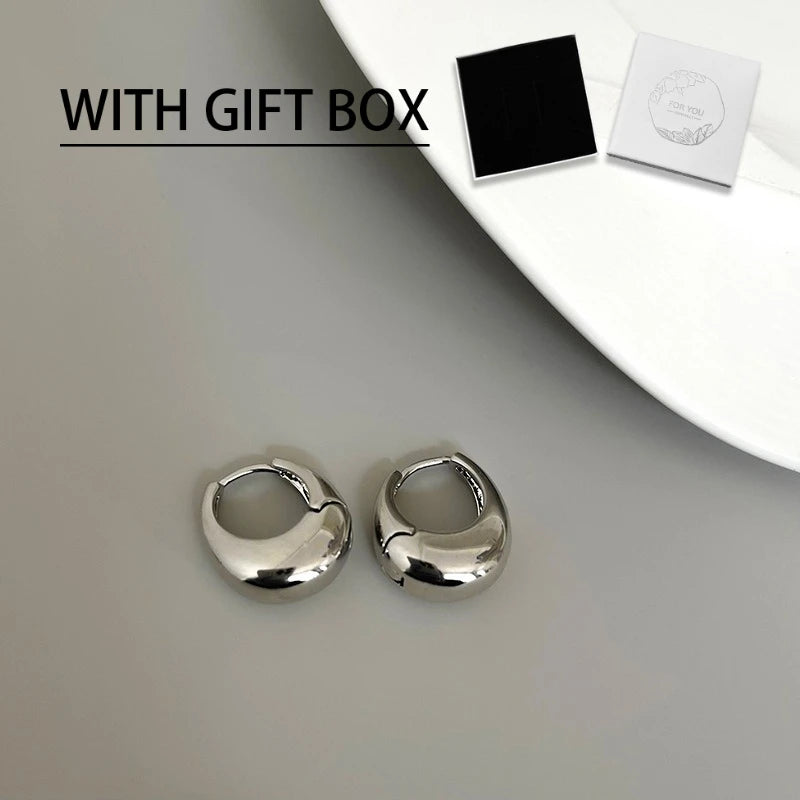 Aretes Ovalados Elegantes de Metal 3D para Mujer - Joyería Moderna para Trabajo y Ocasiones Especiales