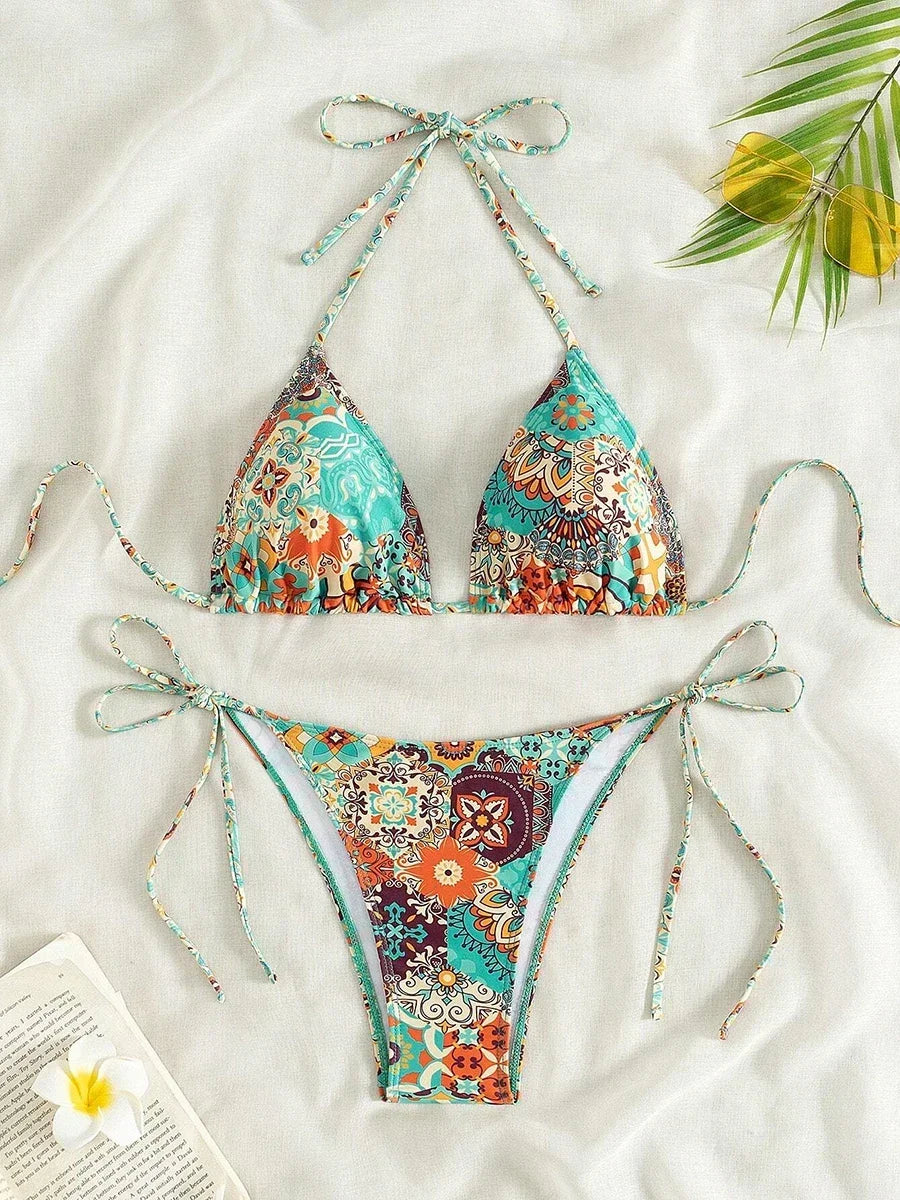 Bikini Micro Mujer 2025 | Floral Halter Thong Playa y Piscina